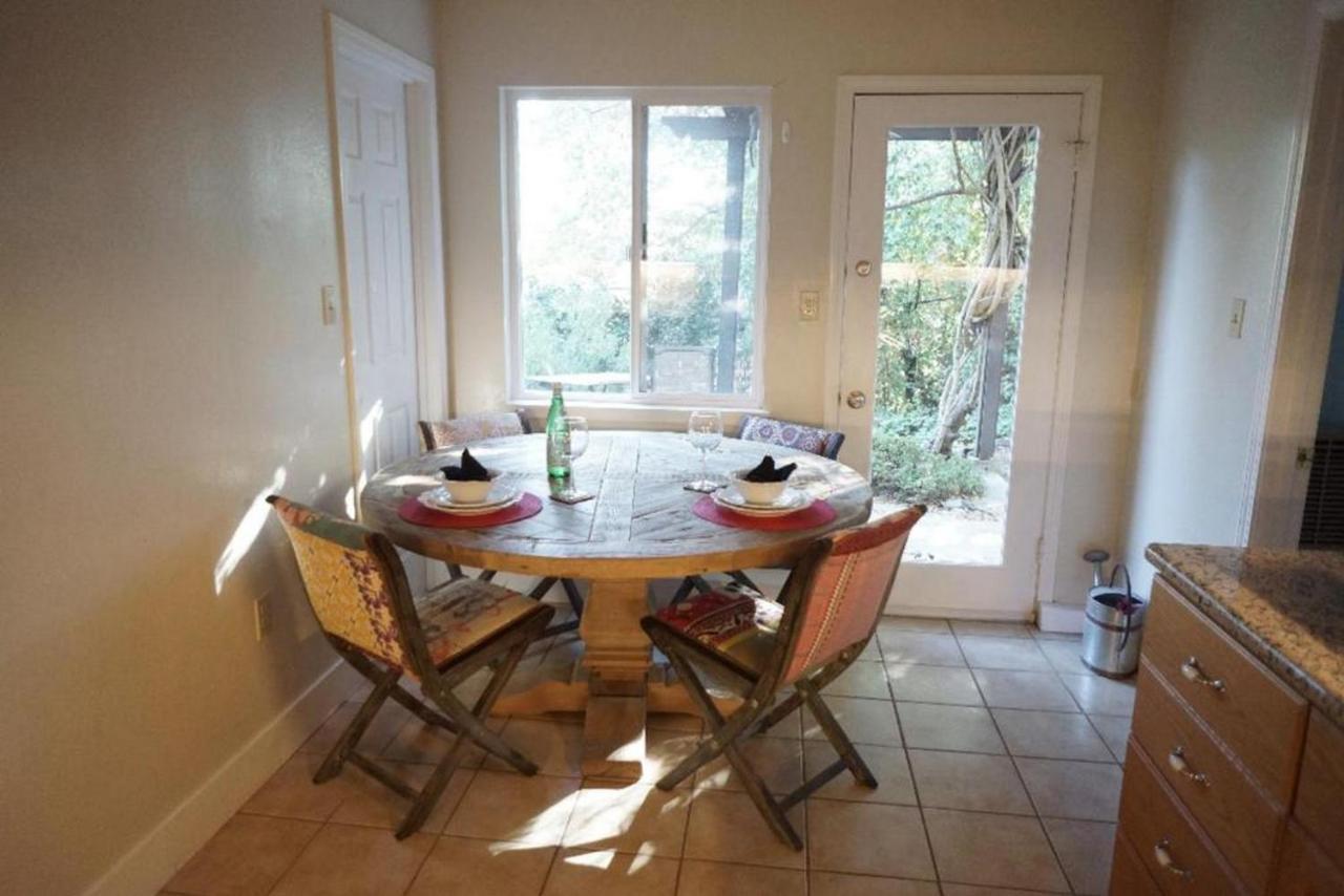 ברקלי Large 1 Bedroom Apartment, Home Theater, Fireplace מראה חיצוני תמונה